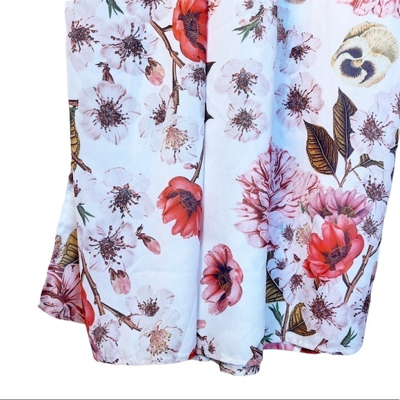 L’ATISTE Halter Back Floral Maxi Dress Size Medium in Pastel Floral Print - Picture 5 of 14